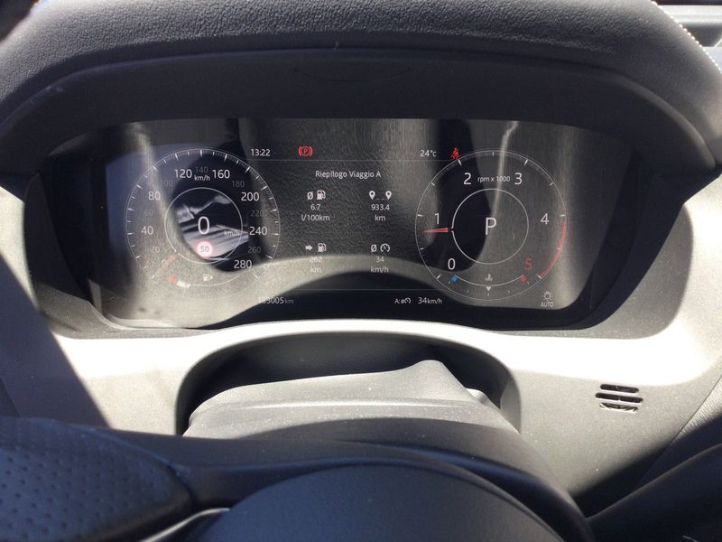 Jaguar XE 20d R-Dynamic S AWD 2019 – снимка 18