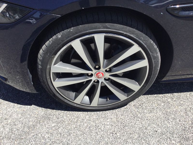 Jaguar XE 20d R-Dynamic S AWD 2019 – снимка 5