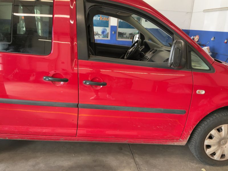 Volkswagen Caddy 1.6 TDI Startline 2012 – снимка 10