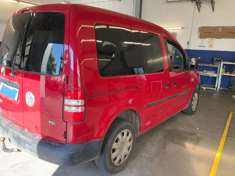 Volkswagen Caddy 1.6 TDI Startline 2012 – снимка 8