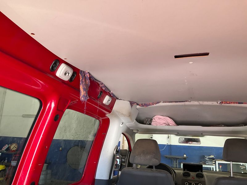 Volkswagen Caddy 1.6 TDI Startline 2012 – снимка 31