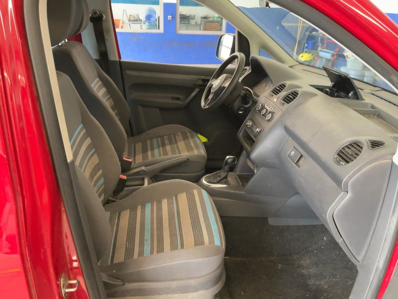 Volkswagen Caddy 1.6 TDI Startline 2012 – снимка 16
