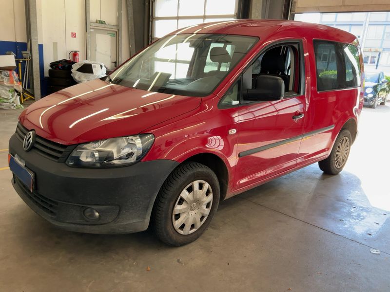 Volkswagen Caddy 1.6 TDI Startline 2012 – снимка 1