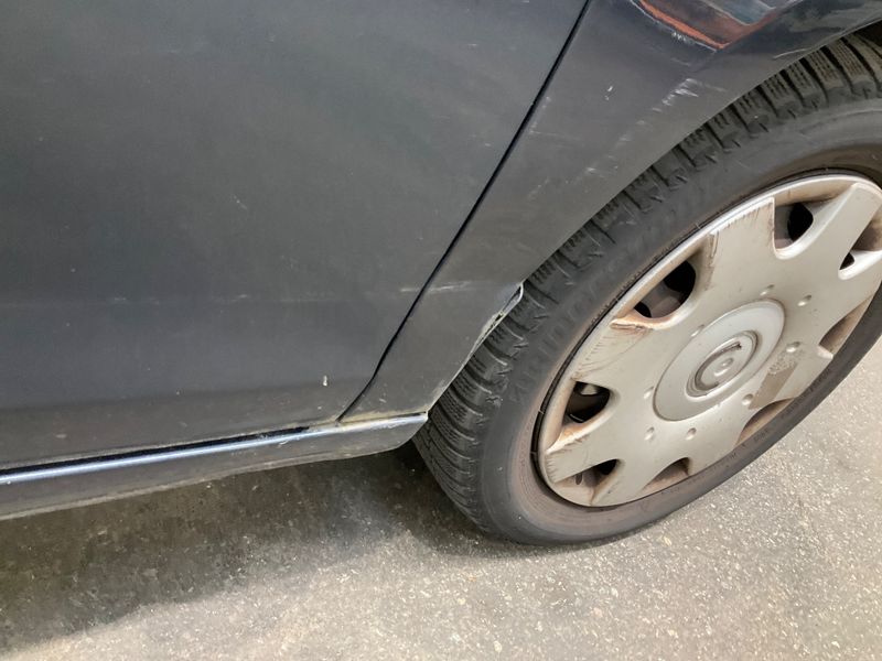 Volkswagen Golf VI 2.0 TDI Highline 4Motion 2010 – снимка на щета