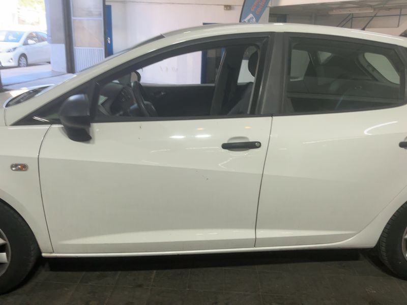 Seat Ibiza 1.0 TSI Reference Plus 2015 – снимка 4