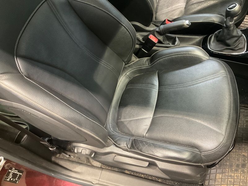 Opel Adam 1.0 Turbo Glam ecoFlex 2015 – снимка 32