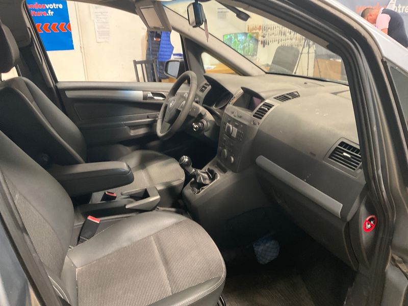 Opel Zafira 1.9 CDTI Cosmo 2007 – снимка 3