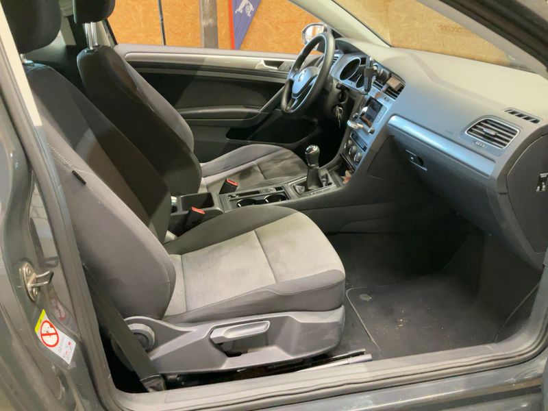 Volkswagen Golf VII 1.2 TSI Trendline BlueMotion Tech 2012 – снимка 16