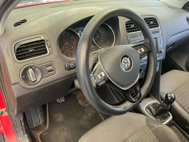 Volkswagen Polo 1.2 TSI Advance BlueMotion Tech 2016 – снимка 26