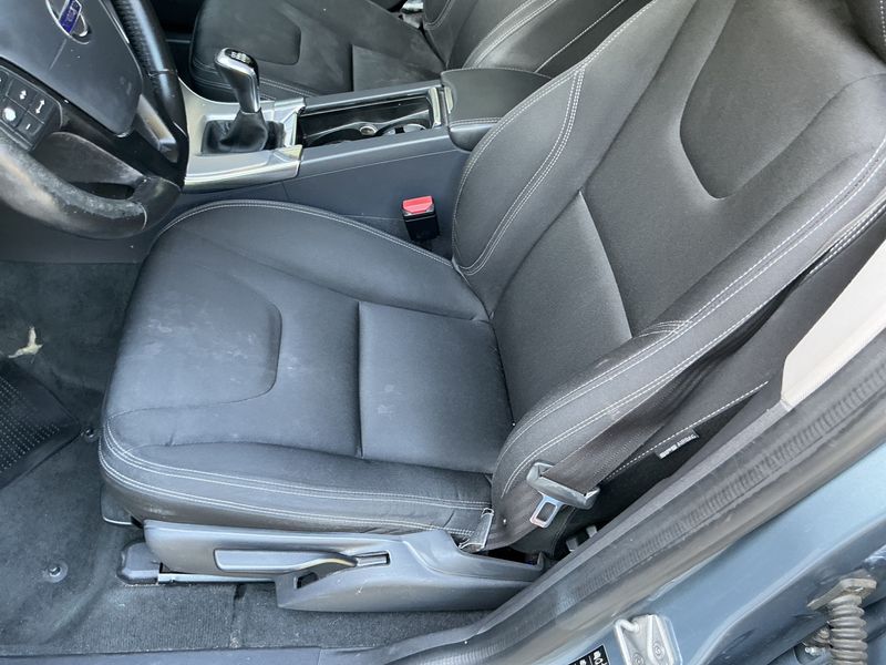 Volvo XC60 2.0 D3 Kinetic 2WD 2016 – снимка 44