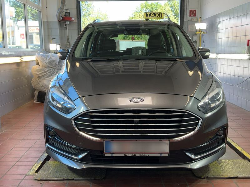 Ford Galaxy 2.5 Hybrid Titanium 2022 – снимка 14