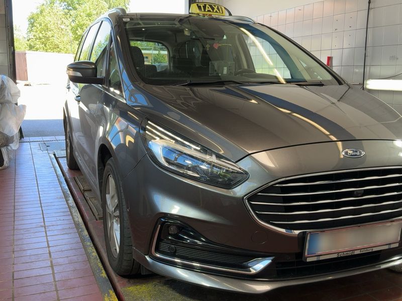 Ford Galaxy 2.5 Hybrid Titanium 2022 – снимка 12