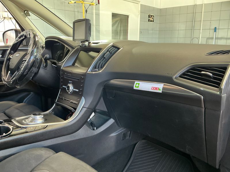 Ford Galaxy 2.5 Hybrid Titanium 2022 – снимка 24