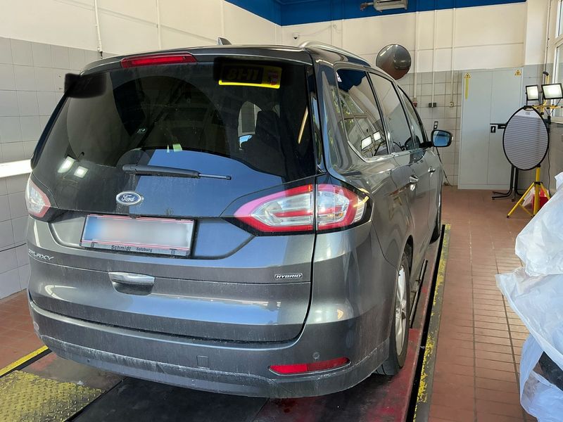 Ford Galaxy 2.5 Hybrid Titanium 2022 – снимка 8
