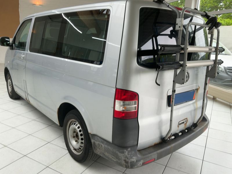 Volkswagen T5 Multivan 2.5 TDI 2004 – снимка на щета