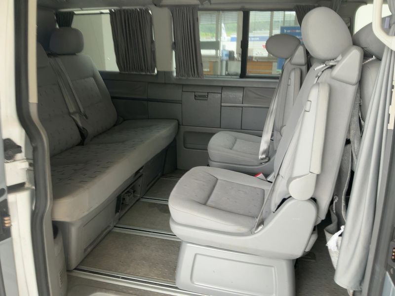 Volkswagen T5 Multivan 2.5 TDI 2004 – снимка 14
