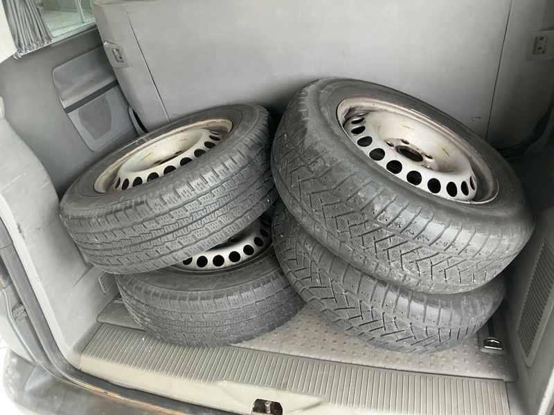 Volkswagen T5 Multivan 2.5 TDI 2004 – снимка 21