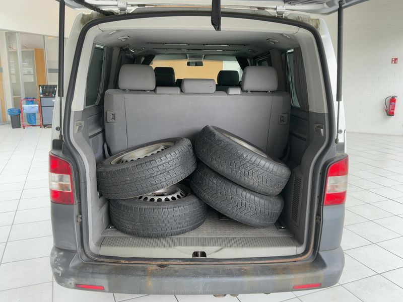 Volkswagen T5 Multivan 2.5 TDI 2004 – снимка 10