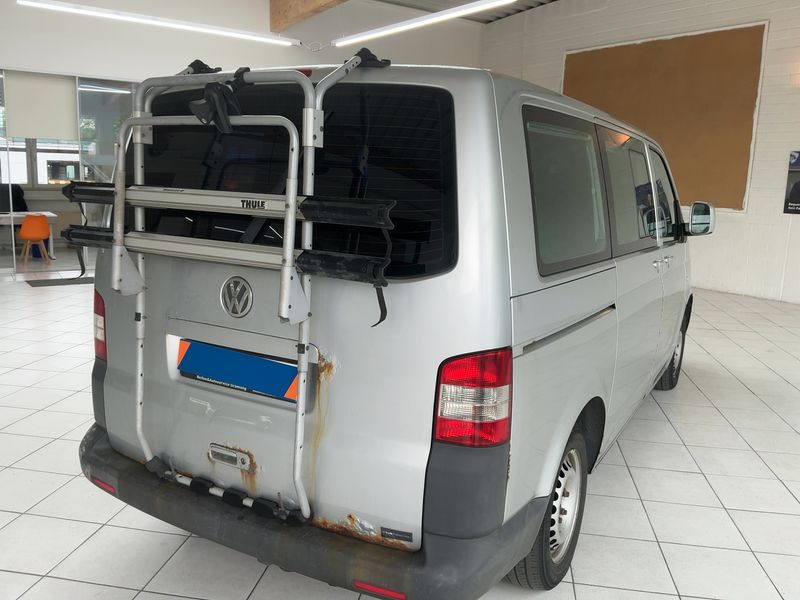 Volkswagen T5 Multivan 2.5 TDI 2004 – снимка на щета