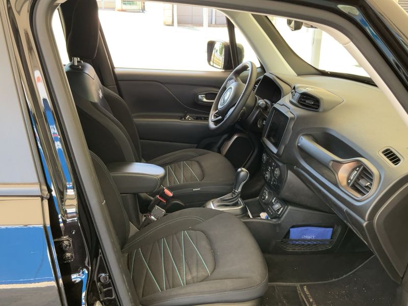 Jeep Renegade 1.3 T4 4xe Plug-in Hybrid Limited 2022 – снимка 16