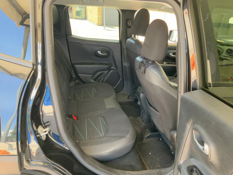 Jeep Renegade 1.3 T4 4xe Plug-in Hybrid Limited 2022 – снимка 19