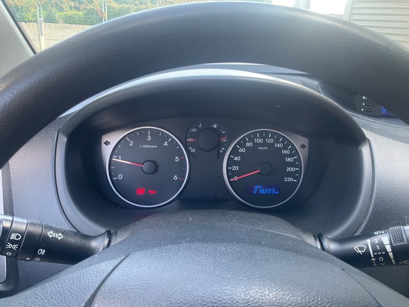 Hyundai i20 1.1 CRDi Trend Blue 2013 – снимка 4