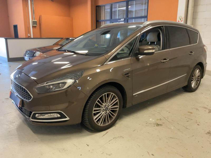 Ford S-Max 2.0 TDCi EcoBlue Vignale AWD 2018 – снимка 2