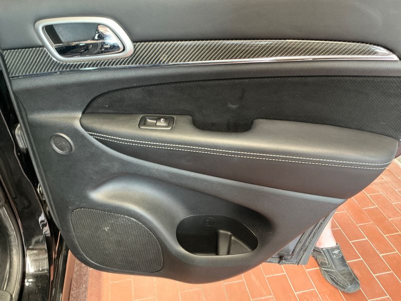 Jeep Grand Cherokee 6.4 V8 HEMI SRT 2012 – снимка 24