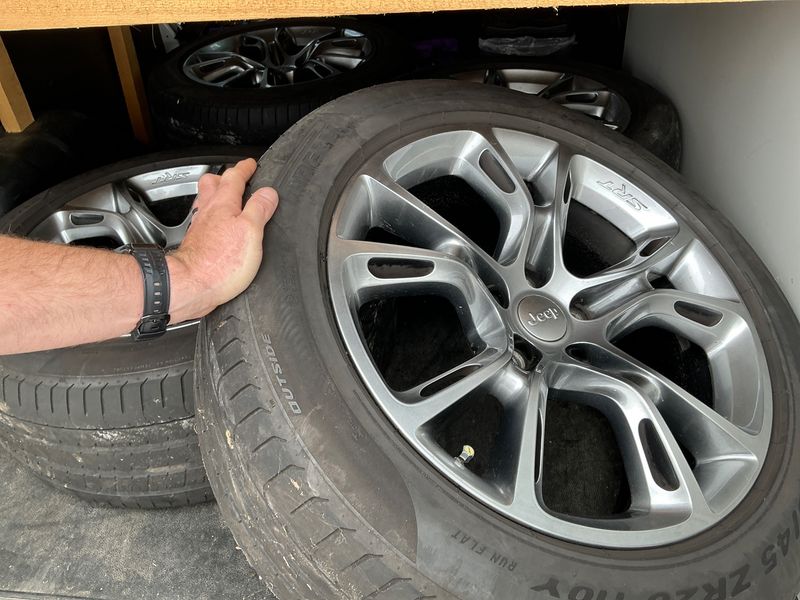 Jeep Grand Cherokee 6.4 V8 HEMI SRT 2012 – снимка 15
