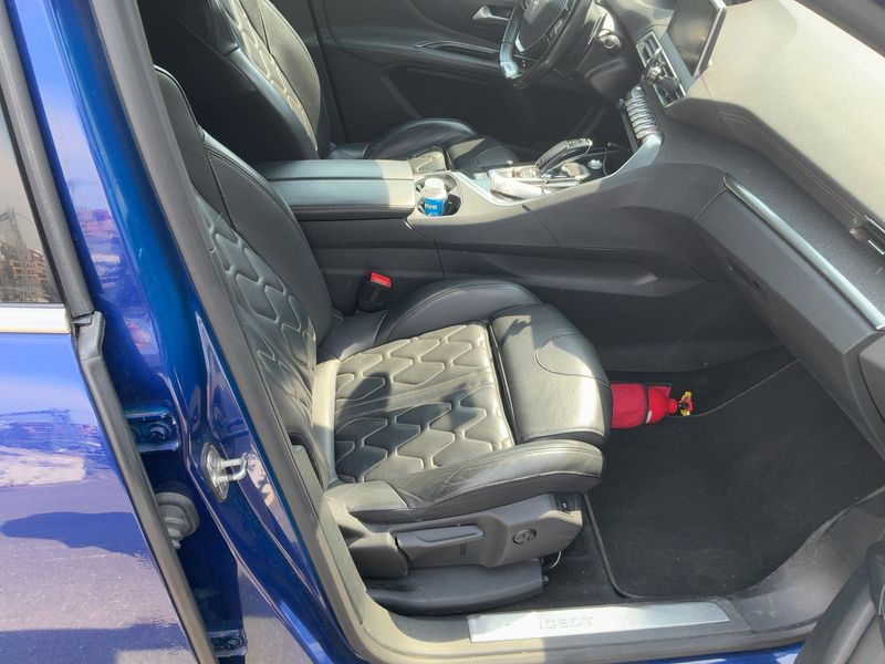Peugeot 3008 1.6 PureTech Allure 2019 – снимка 16