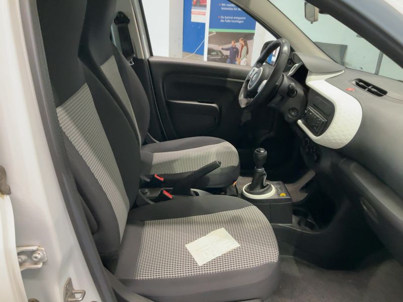 Renault Twingo 1.0 SCe Life 2020 – снимка 17