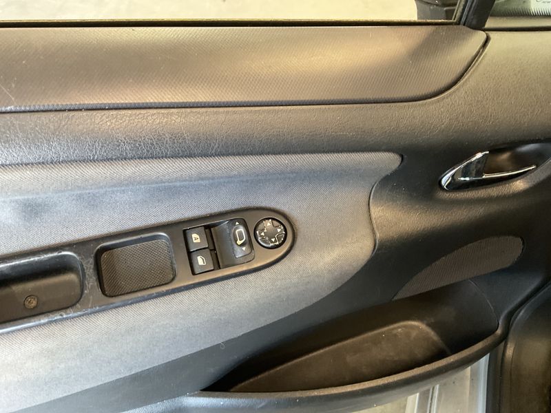 Peugeot 207 1.6 Premiere 2010 – снимка 5
