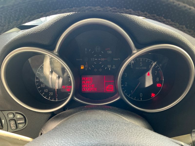 Alfa Romeo Alfa 147 1.6 T.Spark Distinctive 2002 – снимка 4