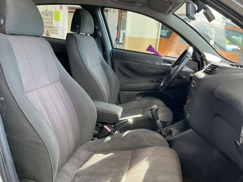 Alfa Romeo Alfa 147 1.6 T.Spark Distinctive 2002 – снимка 3