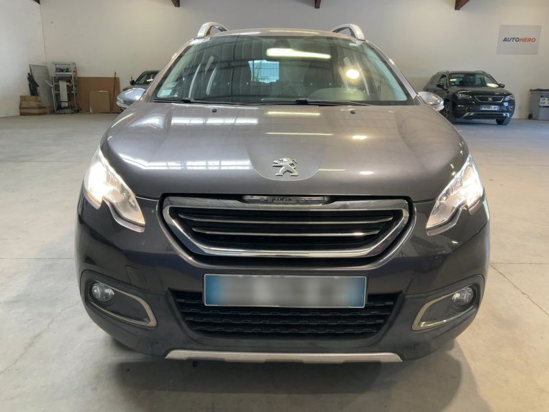 Peugeot 2008 1.2 e-THP Allure Business 2016 – снимка 14
