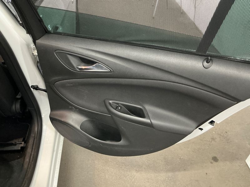 Opel Astra 1.6 SIDI Turbo Ultimate Start/Stop 2018 – снимка 26