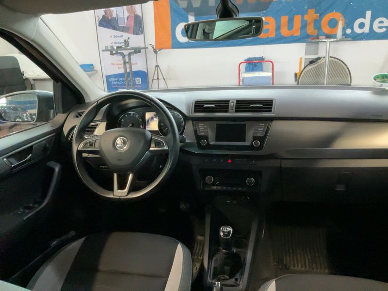 Skoda Fabia 1.2 TSI Joy 2016 – снимка 18