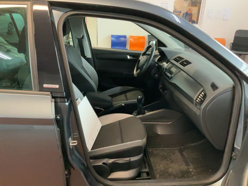 Skoda Fabia 1.2 TSI Joy 2016 – снимка 17