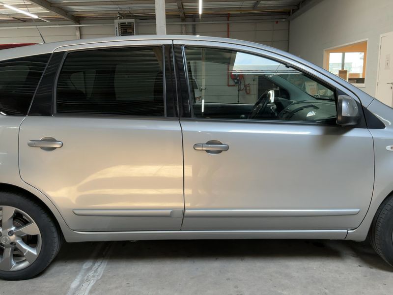 Nissan Note 1.4 Visia 2011 – снимка 10