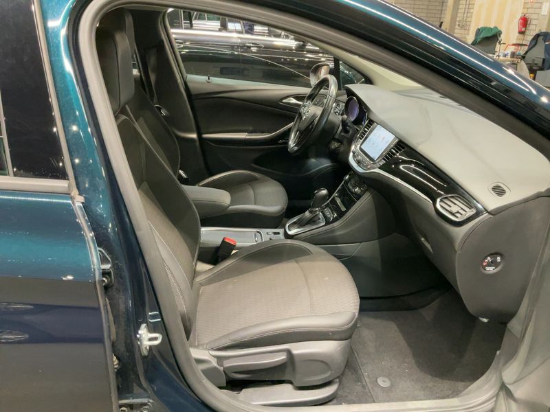Opel Astra 1.4 SIDI Turbo Innovation Start&Stop 2017 – снимка 17