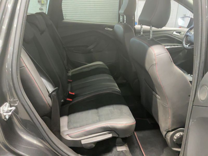 Ford Kuga 1.5 EcoBoost ST-Line 2018 – снимка 20