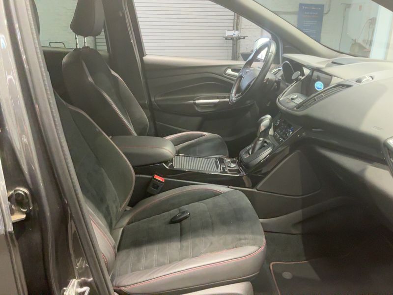 Ford Kuga 1.5 EcoBoost ST-Line 2018 – снимка 17