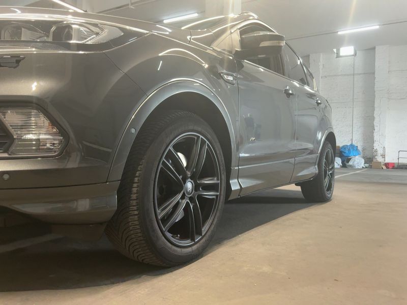 Ford Kuga 1.5 EcoBoost ST-Line 2018 – снимка 2