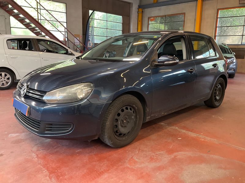 Volkswagen Golf VI 1.6 TDI Comfortline 2010