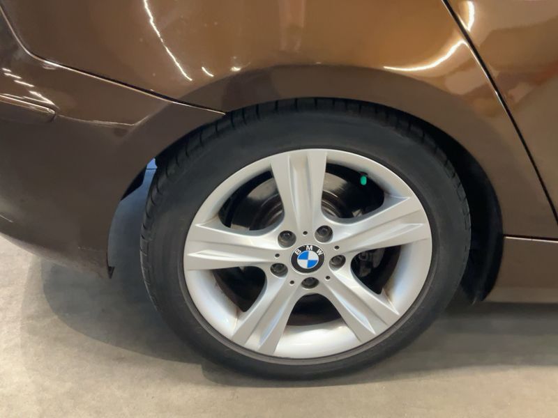 BMW 1er 118d 2011 – снимка 9