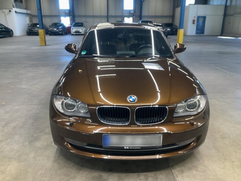 BMW 1er 118d 2011 – снимка 14