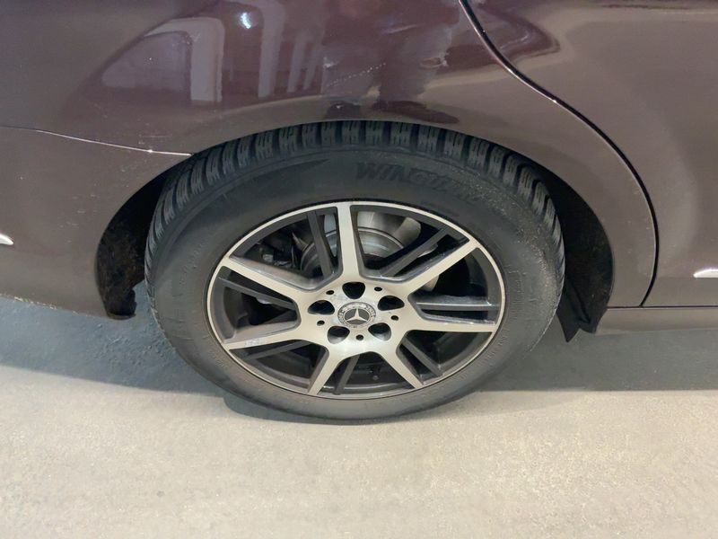 Mercedes-Benz C-Klasse C 180 CGI BlueEfficiency Avantgarde 2012 – снимка 9