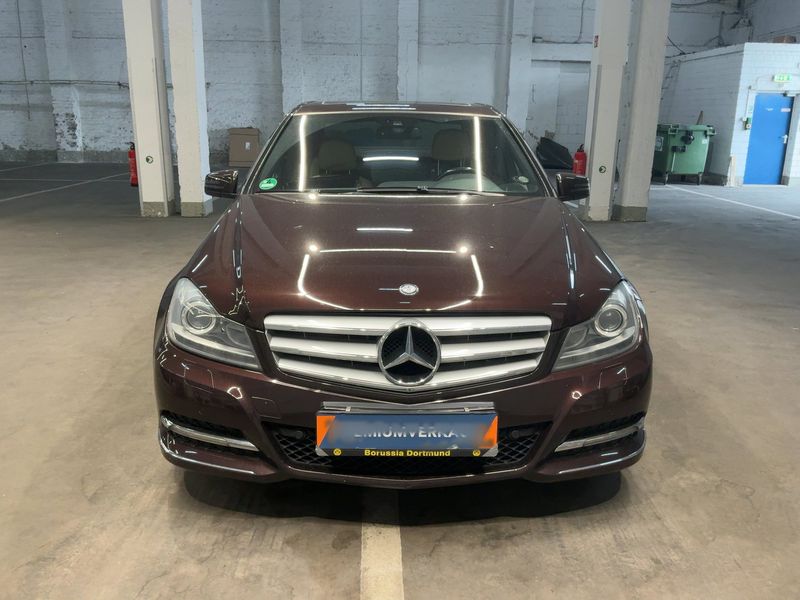 Mercedes-Benz C-Klasse C 180 CGI BlueEfficiency Avantgarde 2012 – снимка 14