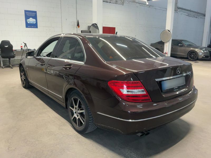 Mercedes-Benz C-Klasse C 180 CGI BlueEfficiency Avantgarde 2012 – снимка 6