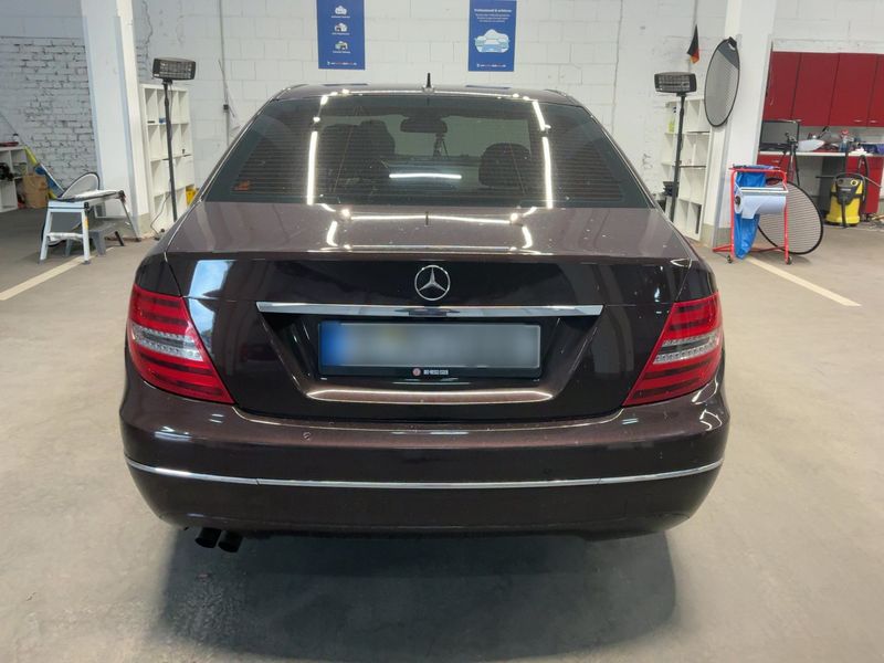Mercedes-Benz C-Klasse C 180 CGI BlueEfficiency Avantgarde 2012 – снимка 7